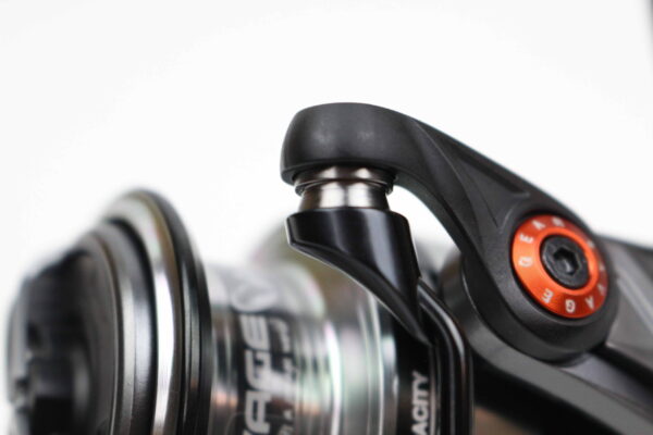 Savage Gear SG6 1000 FD Reel - Image 2